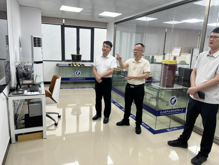 市濱海投資集團(tuán)公司黨委副書(shū)記、總經(jīng)理梁亮帶隊(duì)赴臺(tái)山海洋發(fā)展集團(tuán)考察調(diào)研